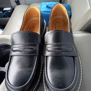 Elegant Black Leather Loafers